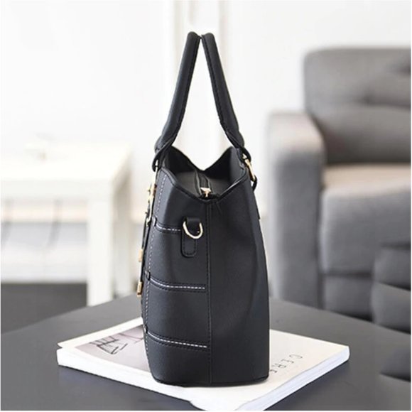 Large Capacity Vegan Leather Black Shoulder Bag - Picture 4 of 11